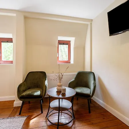 Apartmán Alte Stadtvilla Weinberg 6 *