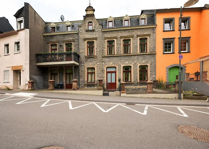 Alte Stadtvilla Weinberg 6 Appartement *